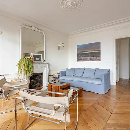 Appartement 2 Bd Lovely Facing Canal St Martin Sleeps 6